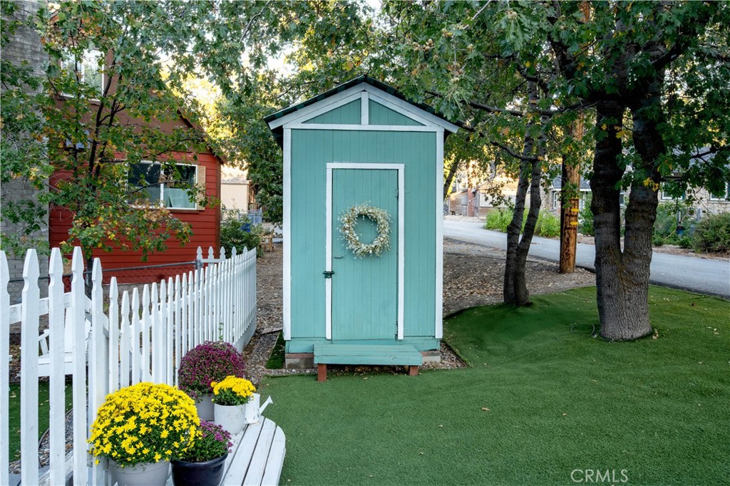 Properties 2 32958 Squirrel Ln