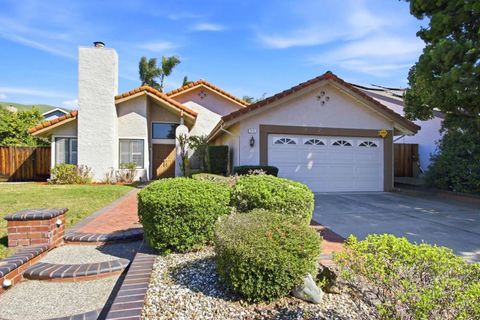Photo of 2836 Broken Oak Court, San Jose, CA 95148 (MLS # ML82037661)