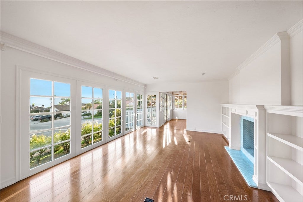 905 Emerald Bay