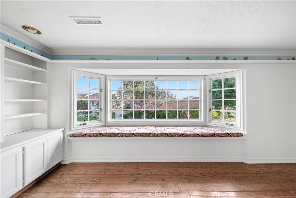 905 Emerald Bay