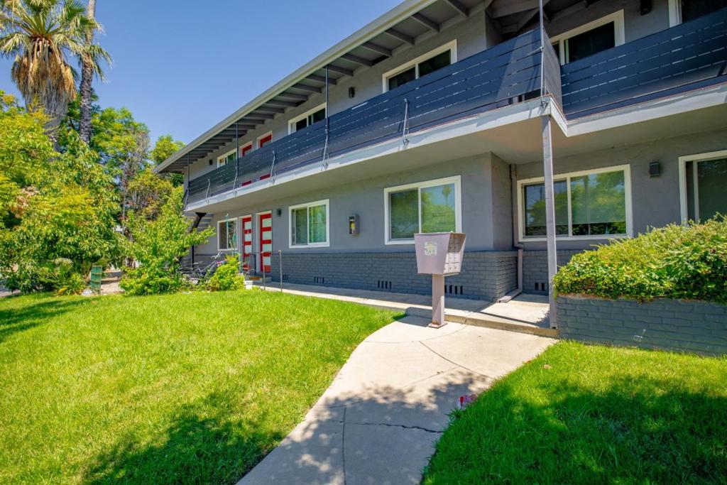 430 Dunster Drive
