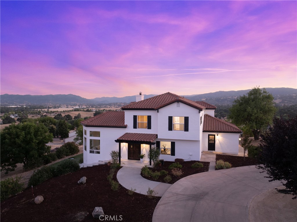 14790 Round Mountain