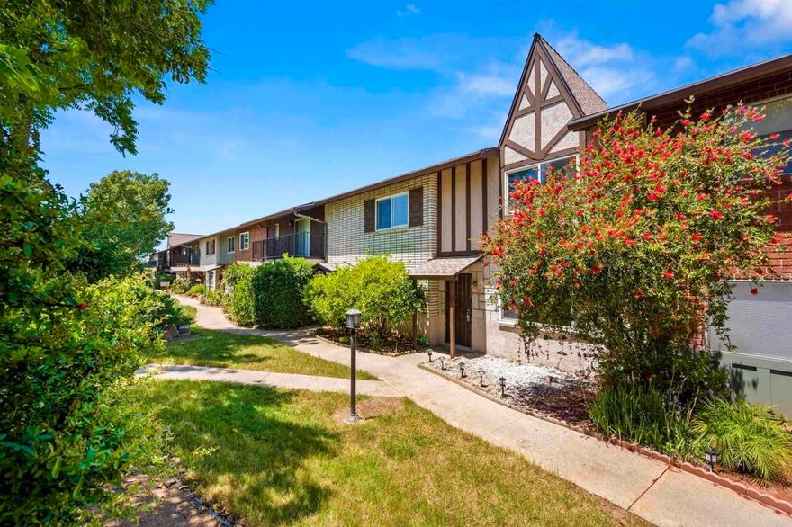 Lovely Villa Del Rhine townhome featuring 3 bed/1.5 bath, large enclosed patio, 2 car detached garage, all bedrooms located upstairs, central A/C & heat.