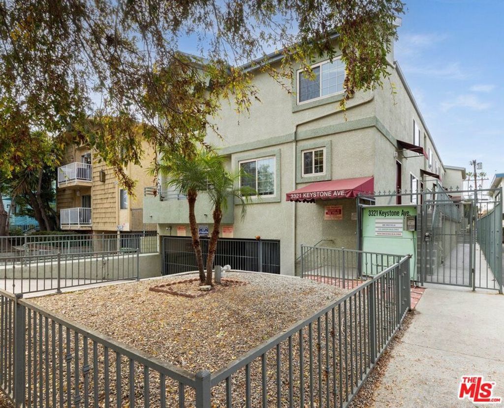 listing image 130723457308710455309