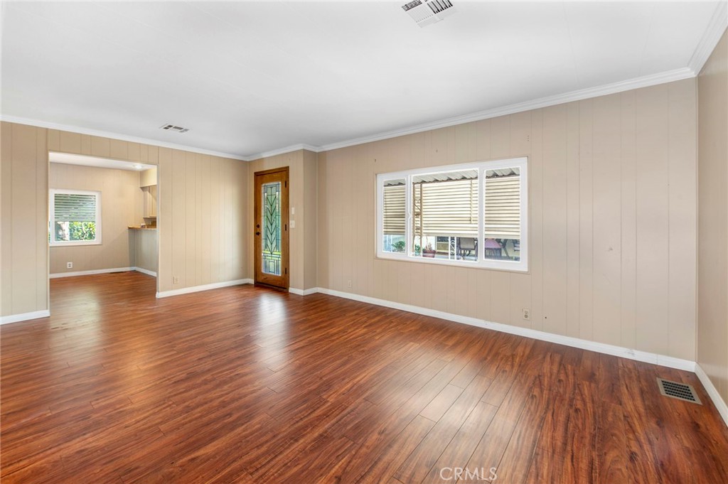 2260 Lake Forest Circle