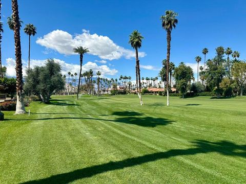 Photo of 314 Gran Via, Palm Desert, CA 92260 (MLS # 219003903DA)
