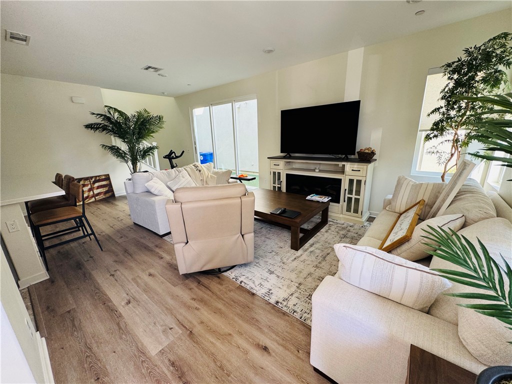 Casita (CASIT5P) - Residential Lease