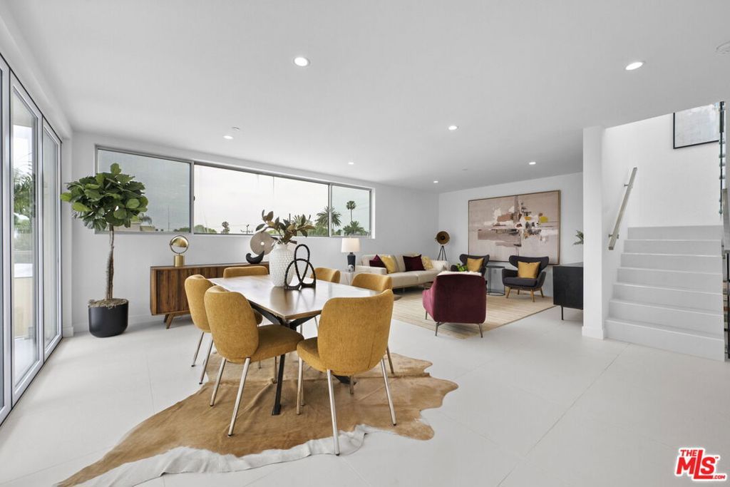 Photo of 621 N Kings Road #3, West Hollywood, CA 90048 (MLS # 25551409)