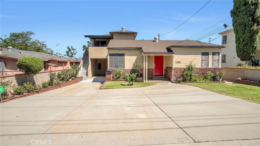 2702 Del Mar