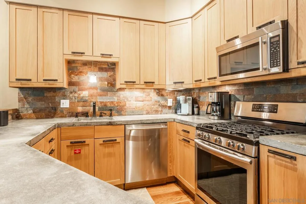 Mammoth Lakes, California 93546, United States, 3 Bedrooms Bedrooms, ,3 BathroomsBathrooms,Residential,Active,171468