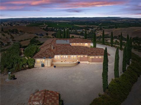 Tiny photo for 725 Spring Creek Way, Templeton, CA 93465 (MLS # NS25170230)