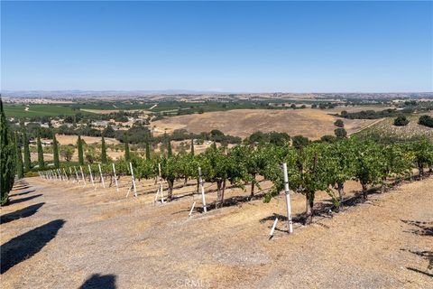 Tiny photo for 725 Spring Creek Way, Templeton, CA 93465 (MLS # NS25170230)