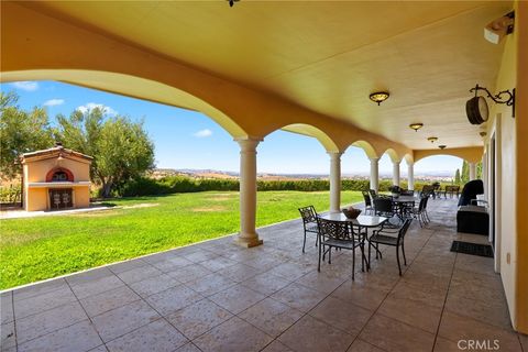 Tiny photo for 725 Spring Creek Way, Templeton, CA 93465 (MLS # NS25170230)