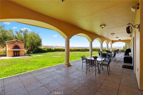 Tiny photo for 725 Spring Creek Way, Templeton, CA 93465 (MLS # NS25170230)
