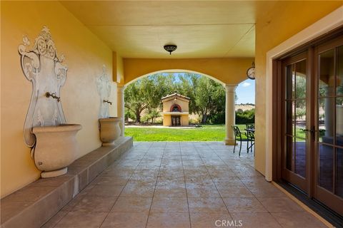 Tiny photo for 725 Spring Creek Way, Templeton, CA 93465 (MLS # NS25170230)