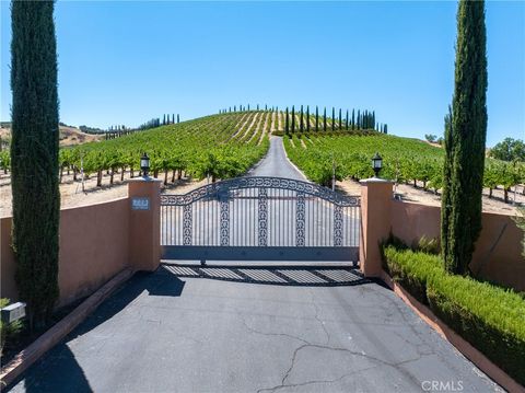 Tiny photo for 725 Spring Creek Way, Templeton, CA 93465 (MLS # NS25170230)