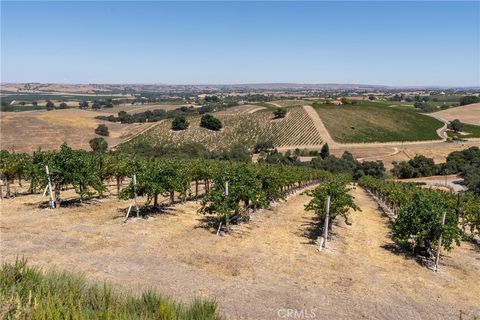 Tiny photo for 725 Spring Creek Way, Templeton, CA 93465 (MLS # NS25170230)