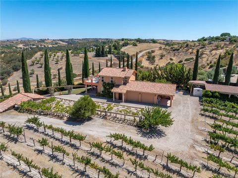 Tiny photo for 725 Spring Creek Way, Templeton, CA 93465 (MLS # NS25170230)