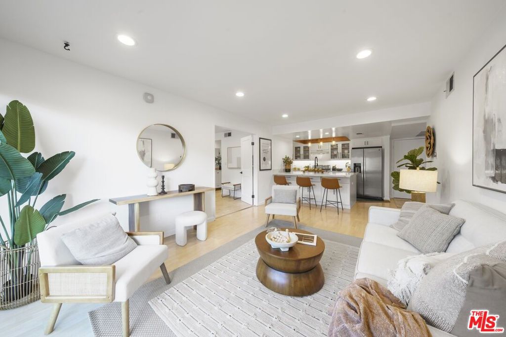 2700 E Cahuenga Boulevard