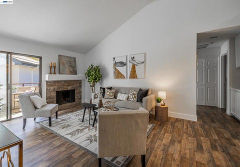 Tiny photo for 6382 Buena Vista Dr Dr #B, Newark, CA 94560 (MLS # 41142214)