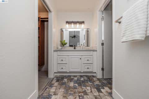 Tiny photo for 6382 Buena Vista Dr Dr #B, Newark, CA 94560 (MLS # 41142214)