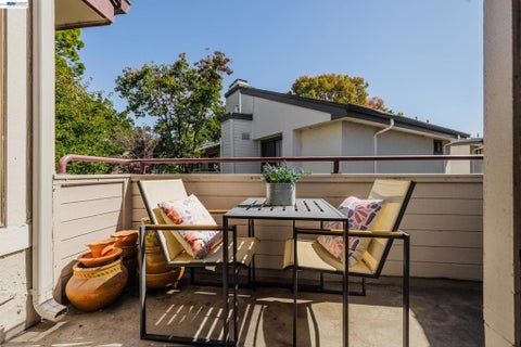 Tiny photo for 6382 Buena Vista Dr Dr #B, Newark, CA 94560 (MLS # 41142214)