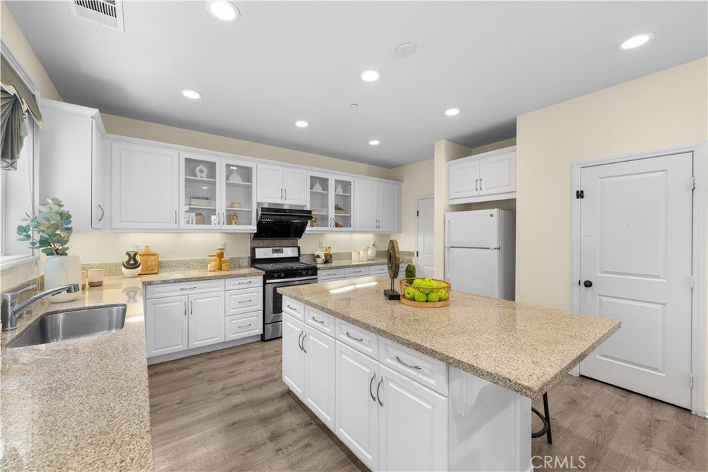 3830 S Silver Oak