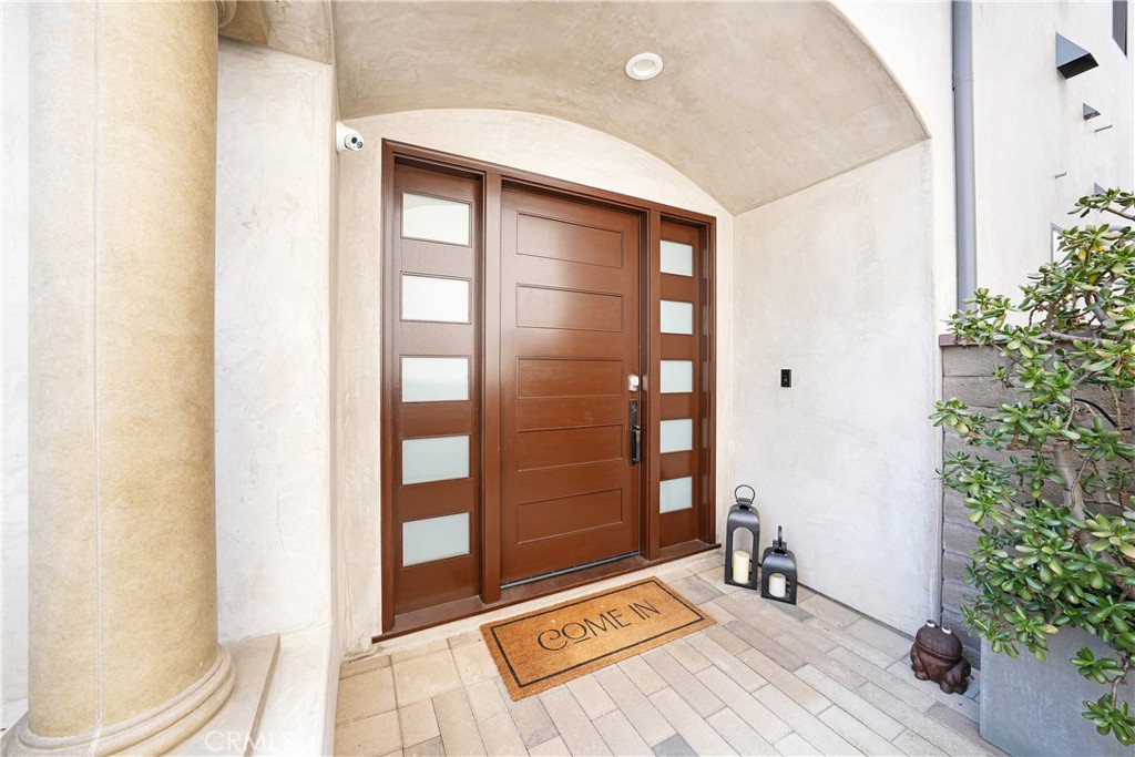 1017 Delaware Street