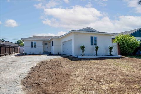Photo of 5030 N Lyman Avenue, Covina, CA 91724 (MLS # RS26093355)