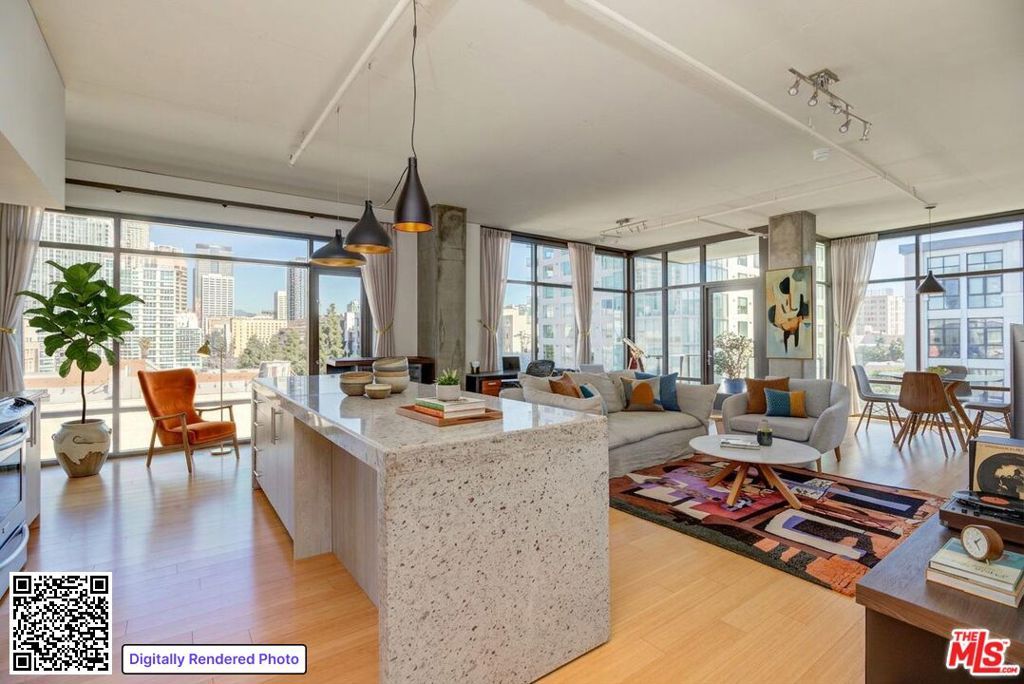 Photo of 1111 S Grand Avenue #711, Los Angeles, CA 90015 (MLS # 25610879)