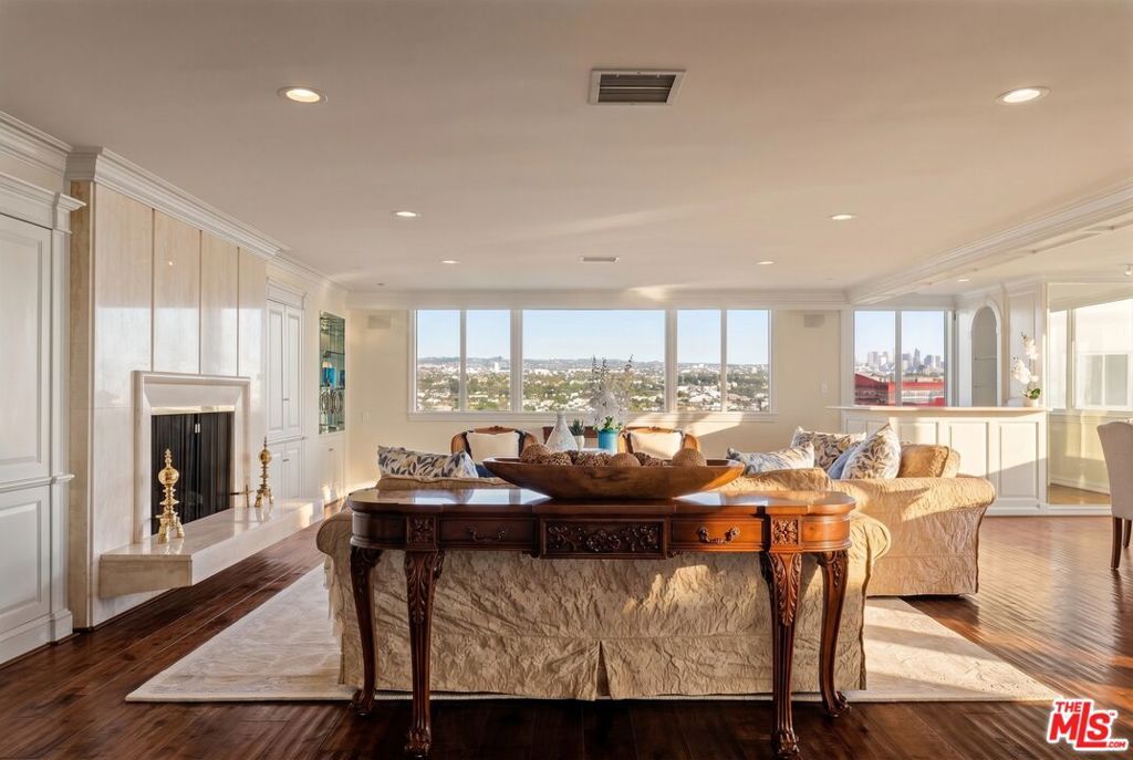Photo of 838 N Doheny Drive #PHC, West Hollywood, CA 90069 (MLS # 26841277)