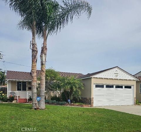 Photo of 3756 Faust Avenue, Long Beach, CA 90808 (MLS # PW26082860)