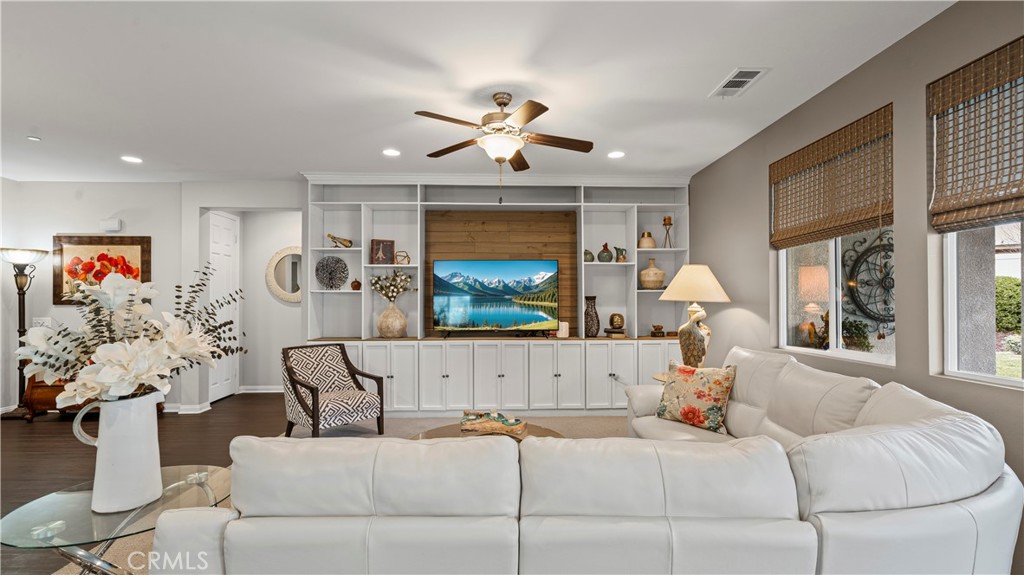 31280 Whistling Acres