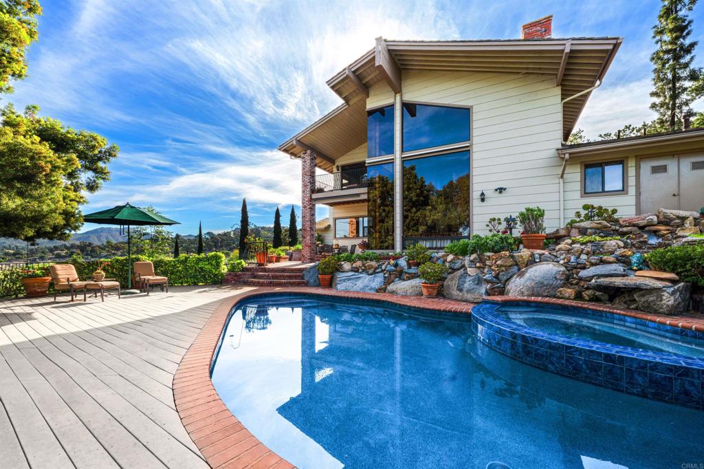 1605 Vista Del Valle