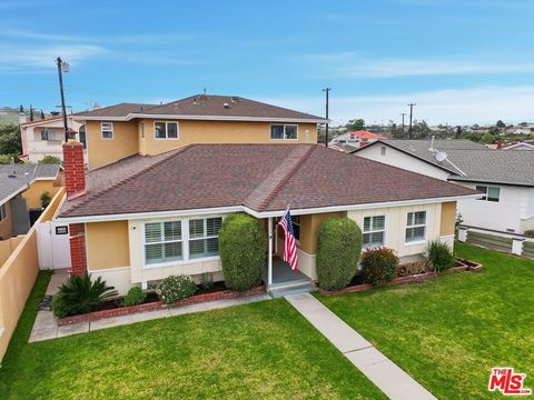 Photo of 23333 Anza Avenue, Torrance, CA 90505 (MLS # 26652055)