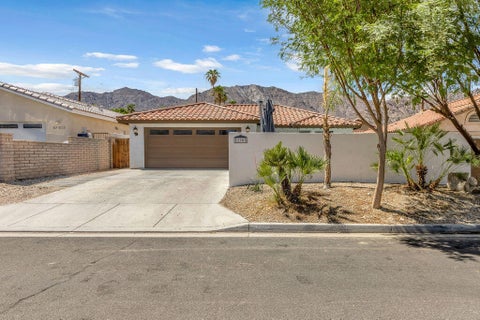 Tiny photo for 52905 Avenida Herrera, La Quinta, CA 92253 (MLS # 219152375DA)