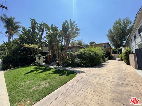 Photo of 14940 Dickens St #1, Sherman Oaks, CA 91403 (MLS # 25619183)