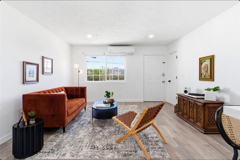 Photo of 9154 Navajo Trl, Morongo Valley, CA 92256 (MLS # TR25273387)