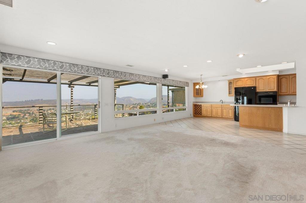 6276 Del Paso Ave