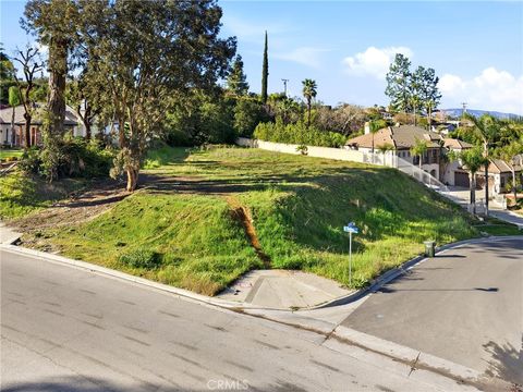 Photo of 0 Fairway, Redlands, CA 92373 (MLS # HD26042118)