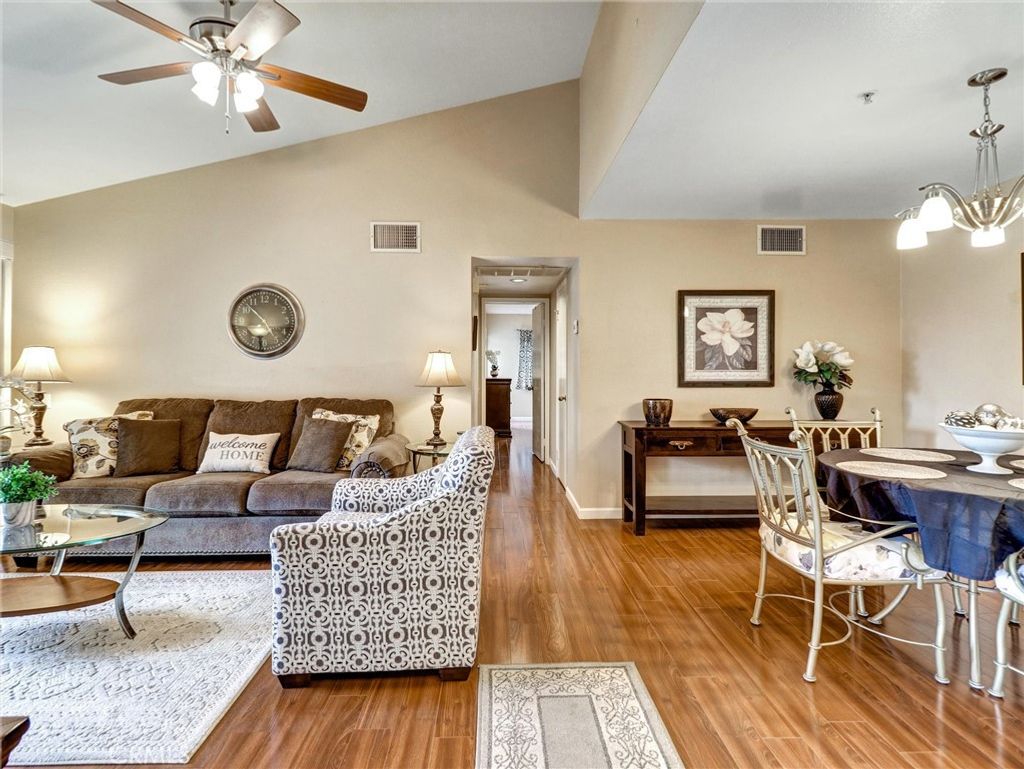 Photo of 222 N Calle El Segundo #565, Palm Springs, CA 92262 (MLS # OC25256871)