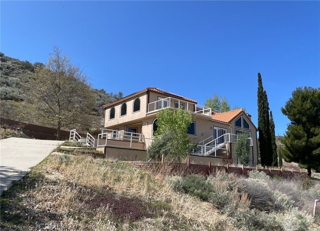 Photo of 40014 95th Street W, Leona Valley, CA 93551 (MLS # SR25239829)
