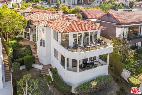 Photo of 7782 Lookout Drive, La Jolla, CA 92037 (MLS # 24365399)