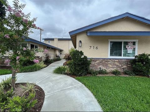 Photo of 716 N Mallard St, Orange, CA 92867 (MLS # TR26083499)