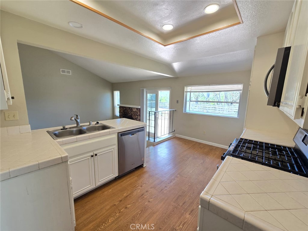 10504 Strathmore Drive