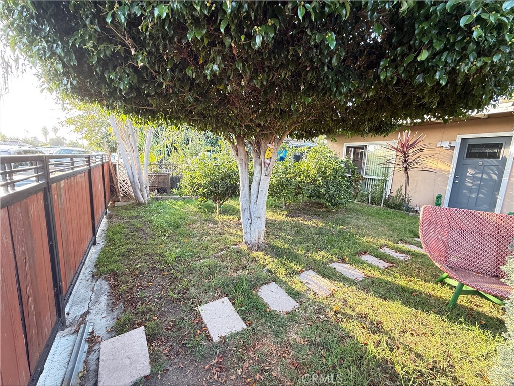 12157 Lowemont Street