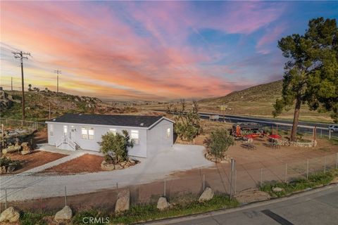 Photo of 26220 Calvert Avenue, Hemet, CA 92545 (MLS # SW26092275)