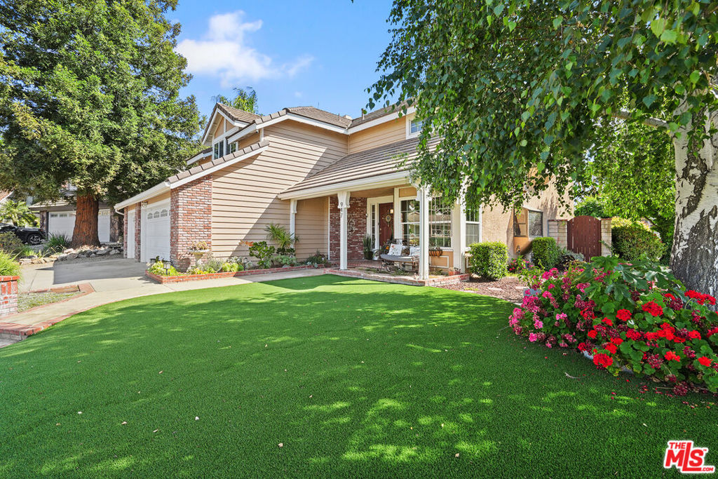 947 Bearclaw Court