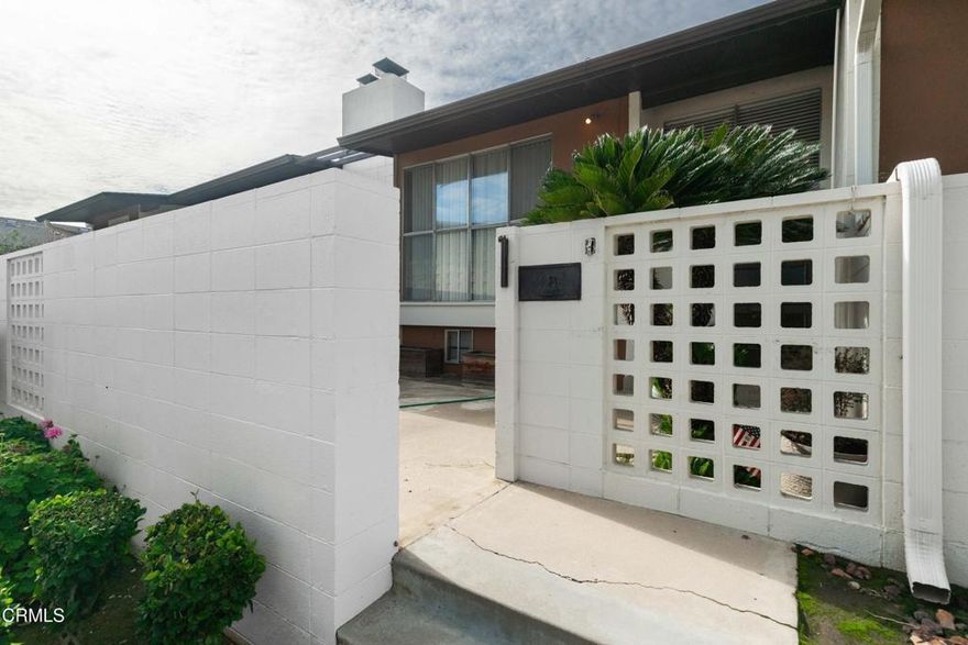 This 1 bedroom, 1 bathroom condo is located in the gated Panorama Gardens development near Garces High School. It is 1,153 square feet and features a split level floorplan including a family room with a fireplace and a kitchen. The common area has nice, lush landscaping and a sparkling pool. This condo does need some TLC and is priced accordingly.