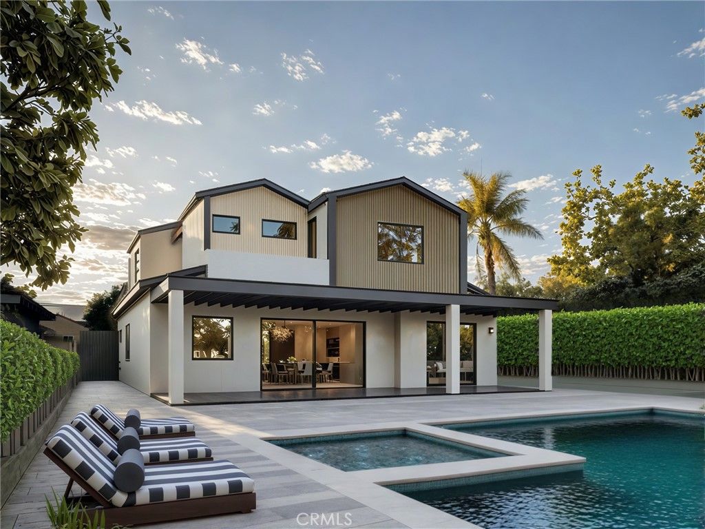 Photo of 706 S Kenneth Road, Burbank, CA 91501 (MLS # SR25196338)